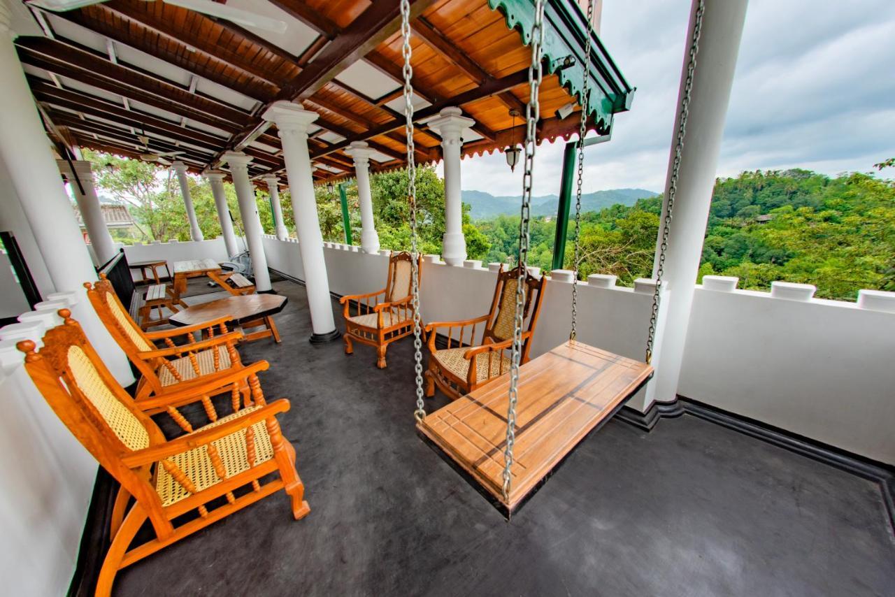 The Castle By Don Louis Kandy Exterior foto